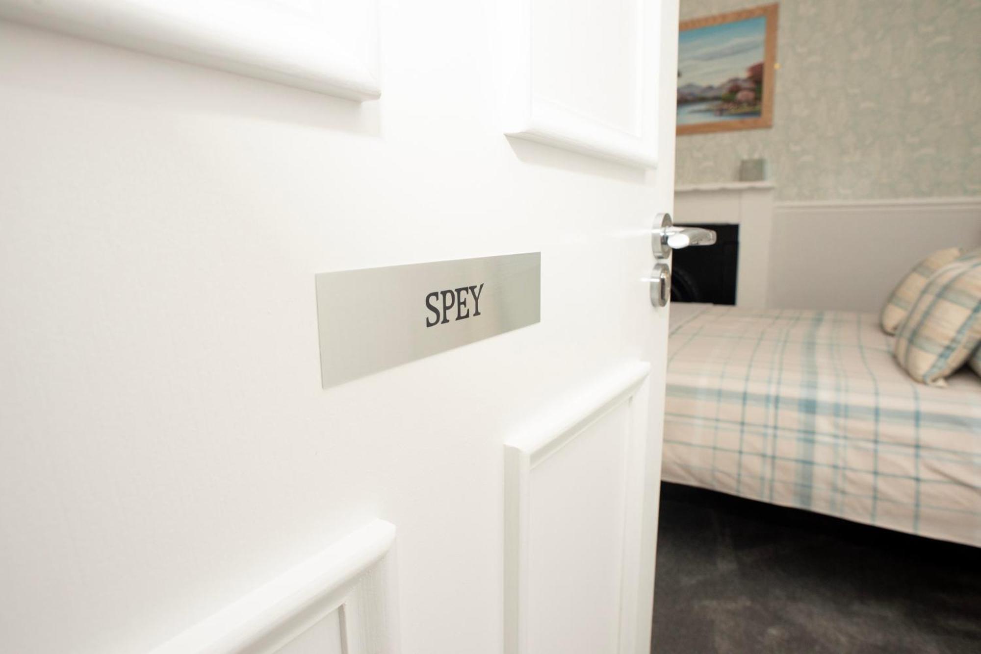 Dunvegan Bed & Breakfast Dufftown Luaran gambar