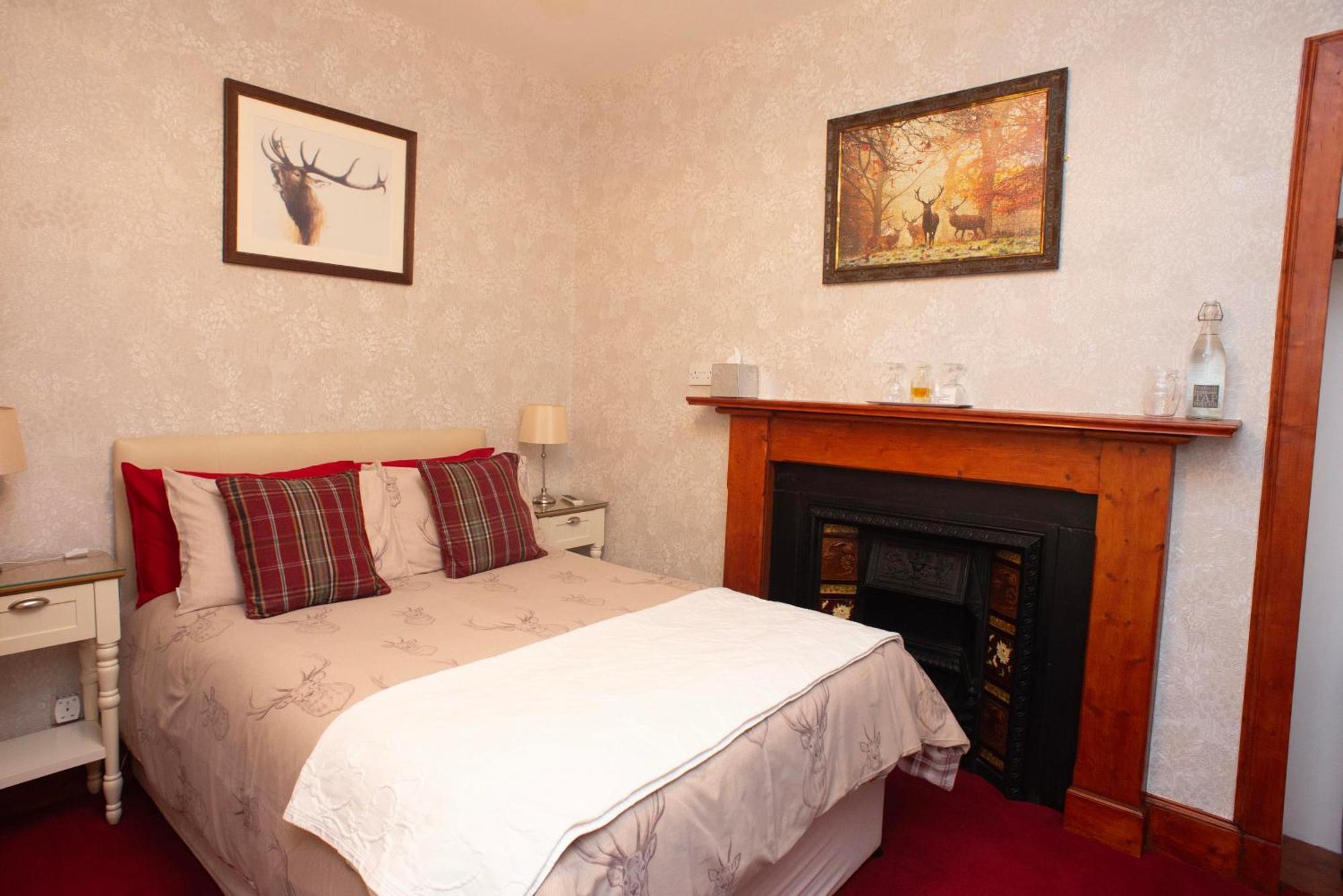 Dunvegan Bed & Breakfast Dufftown Luaran gambar